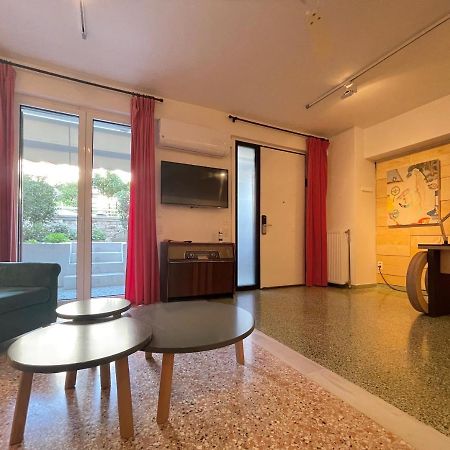 Vouliagmeni Art Micro Loft Atenas Exterior foto