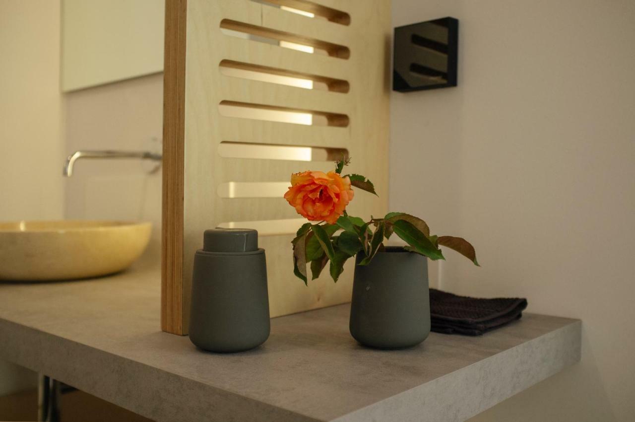Vouliagmeni Art Micro Loft Atenas Exterior foto